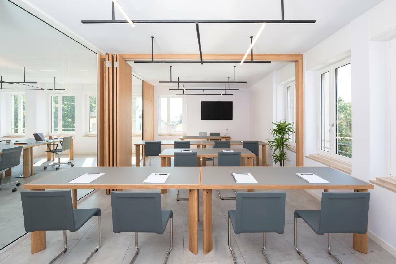 BnBiz - Coworking Hotel Fiorenzuola dʼArda Eksteriør billede