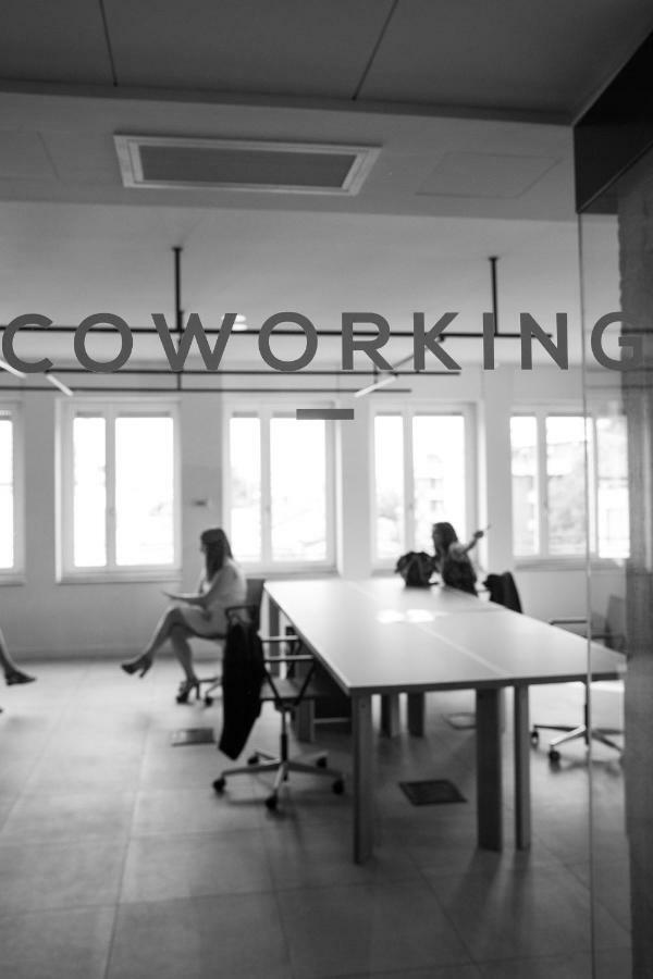 BnBiz - Coworking Hotel Fiorenzuola dʼArda Eksteriør billede